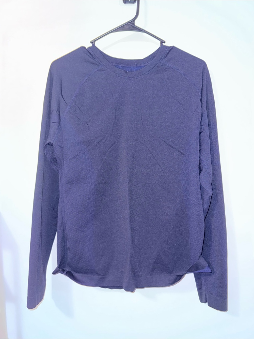 Figs women’s Navy Long-Sleeve seamless under scrub